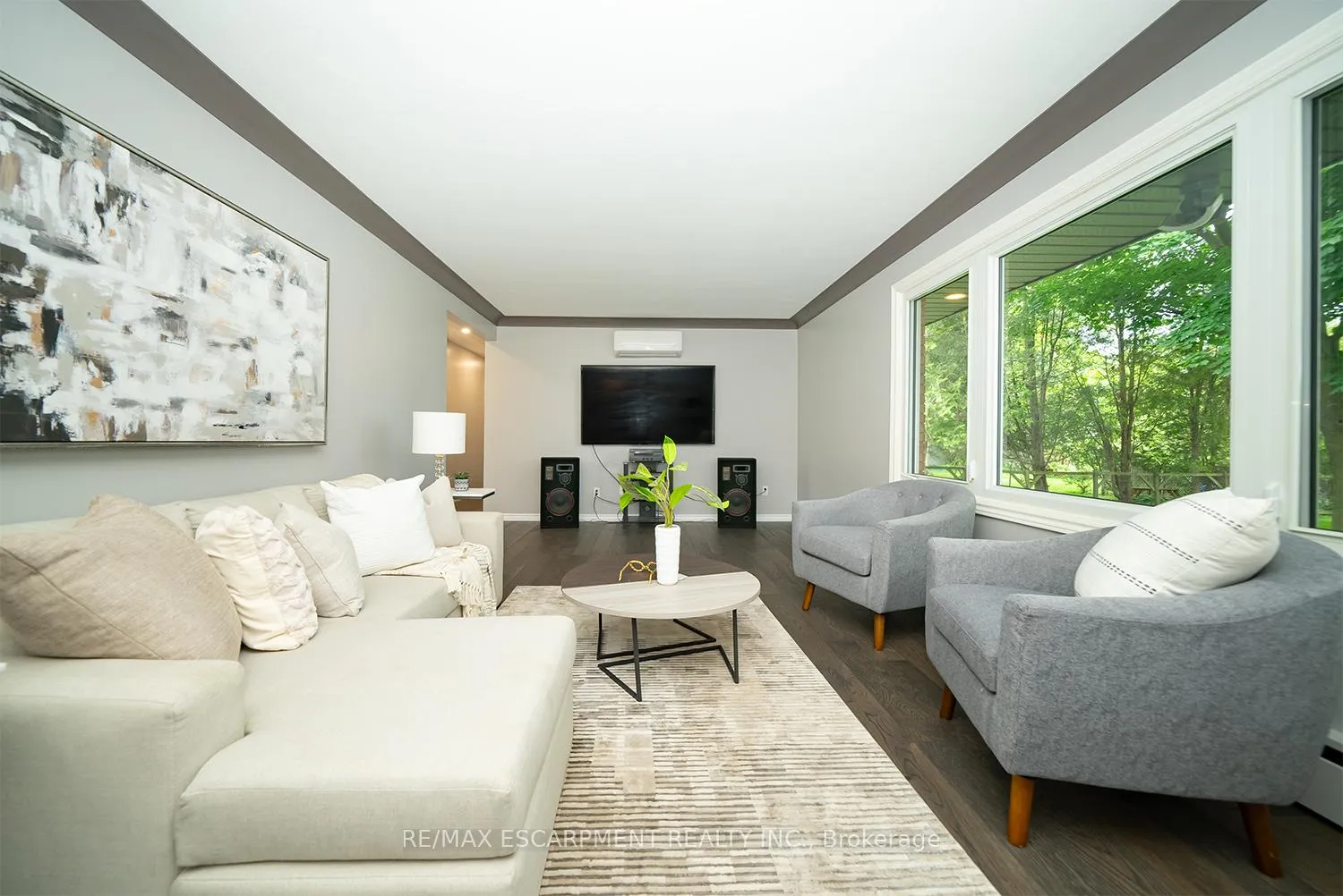 Photo 6 of 445 Powerline Road, Brantford — HOMEH