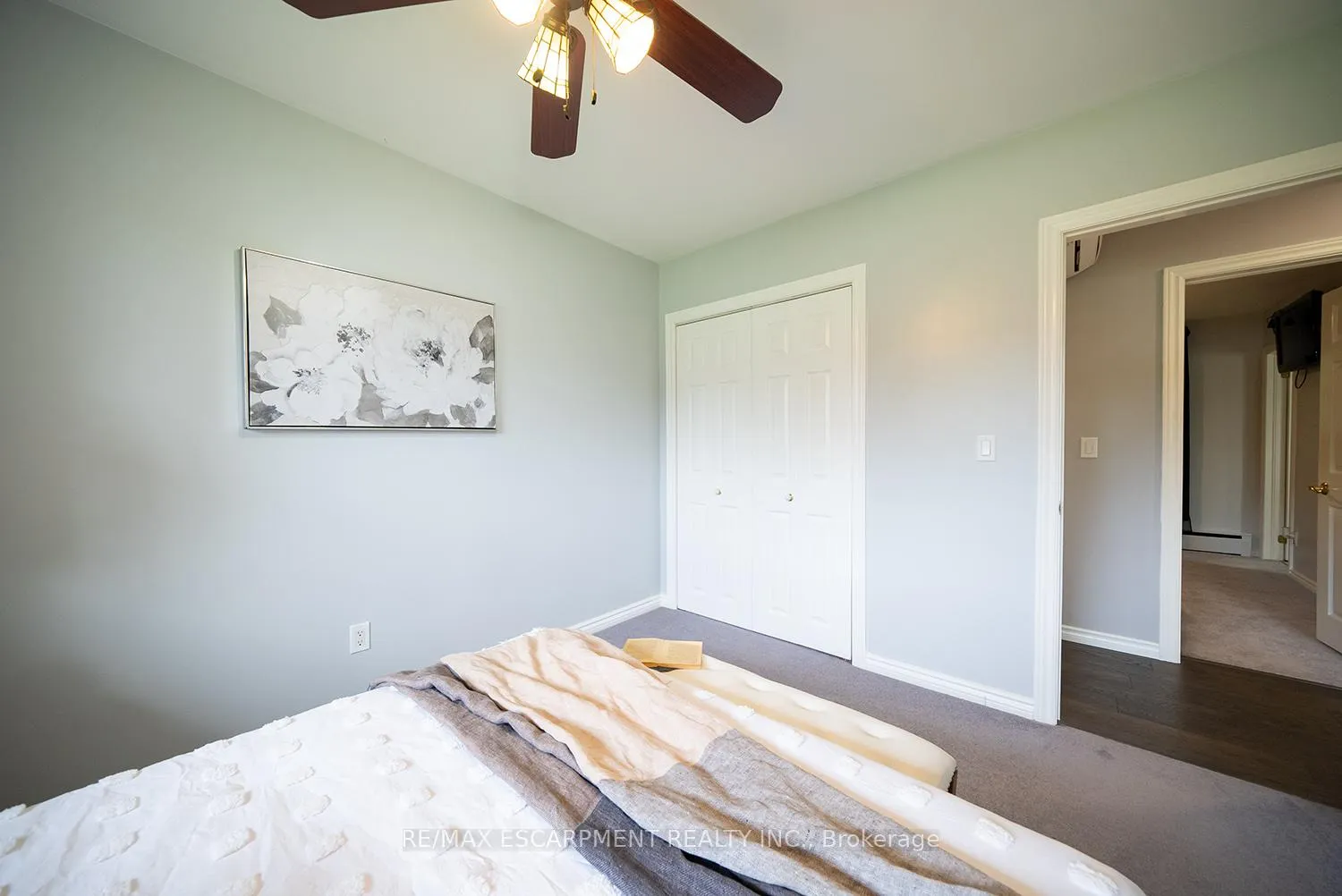 Photo 15 of 445 Powerline Road, Brantford — HOMEH
