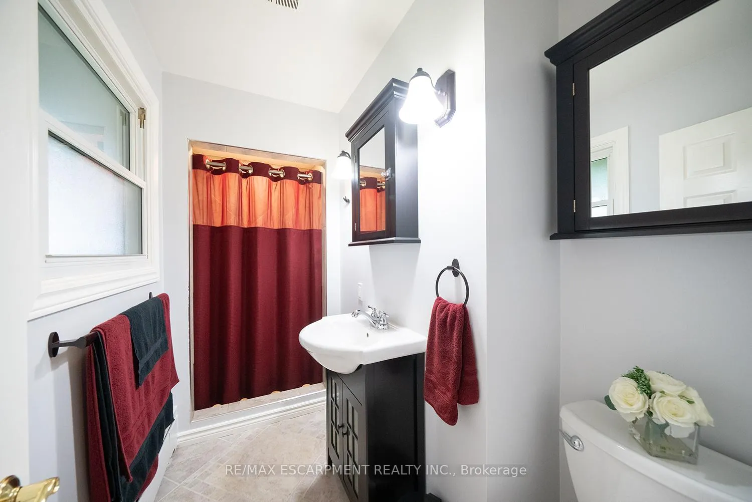 Photo 19 of 445 Powerline Road, Brantford — HOMEH