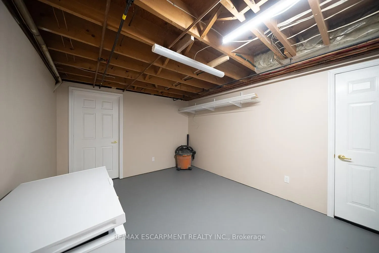 Photo 31 of 445 Powerline Road, Brantford — HOMEH