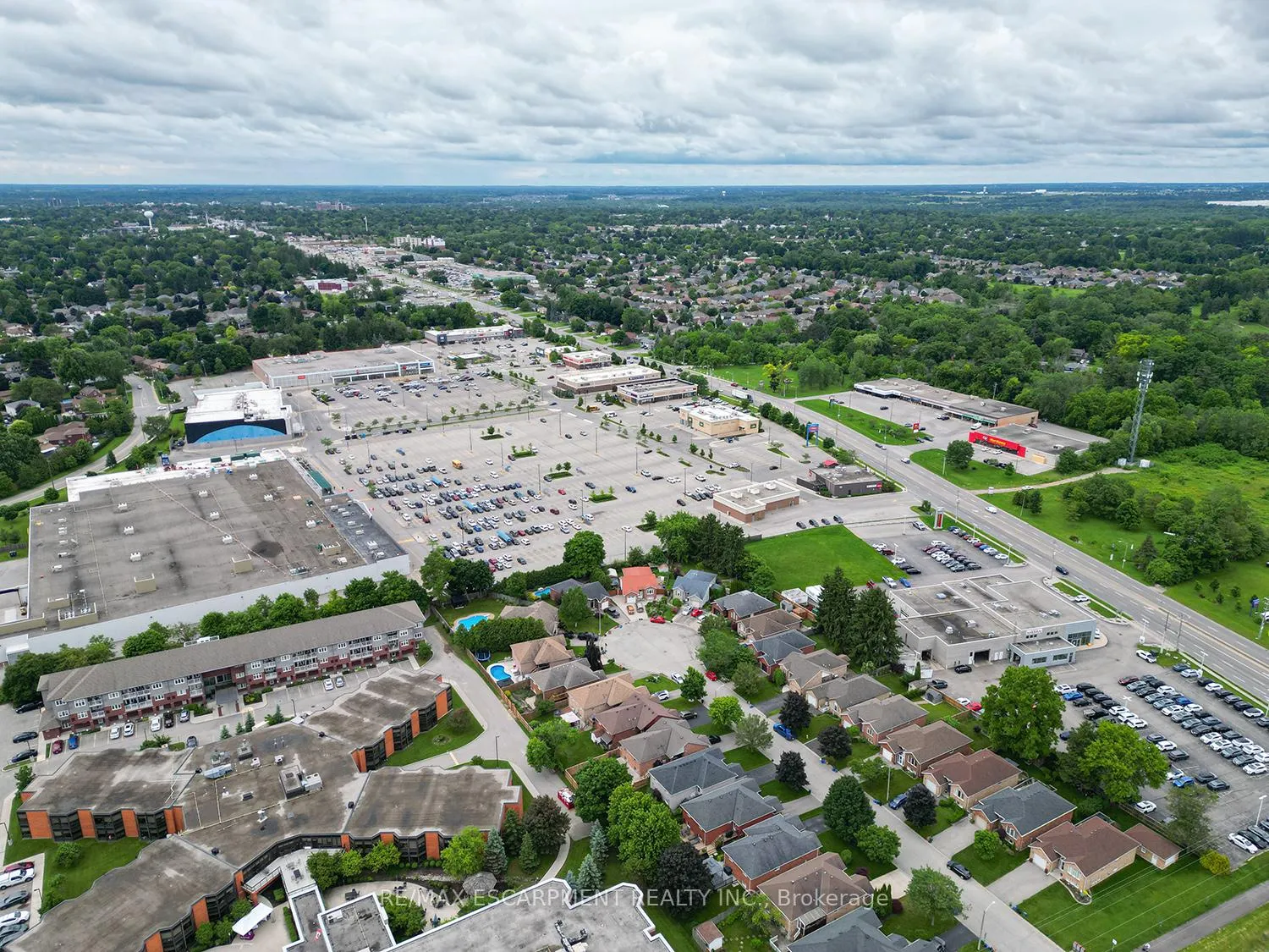 Photo 39 of 445 Powerline Road, Brantford — HOMEH
