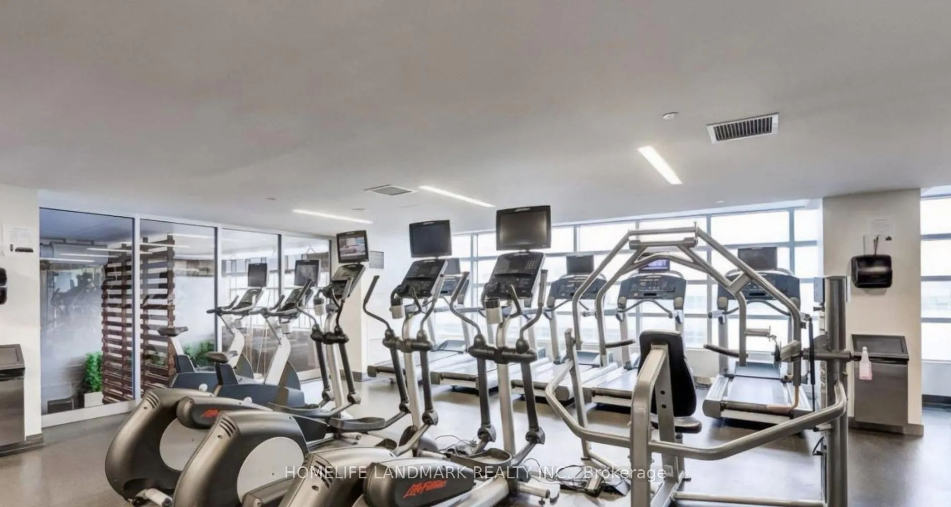 Photo 14 of Unit 931, 15 Iceboat Terrace, Toronto, Waterfront Communities — HOMEH