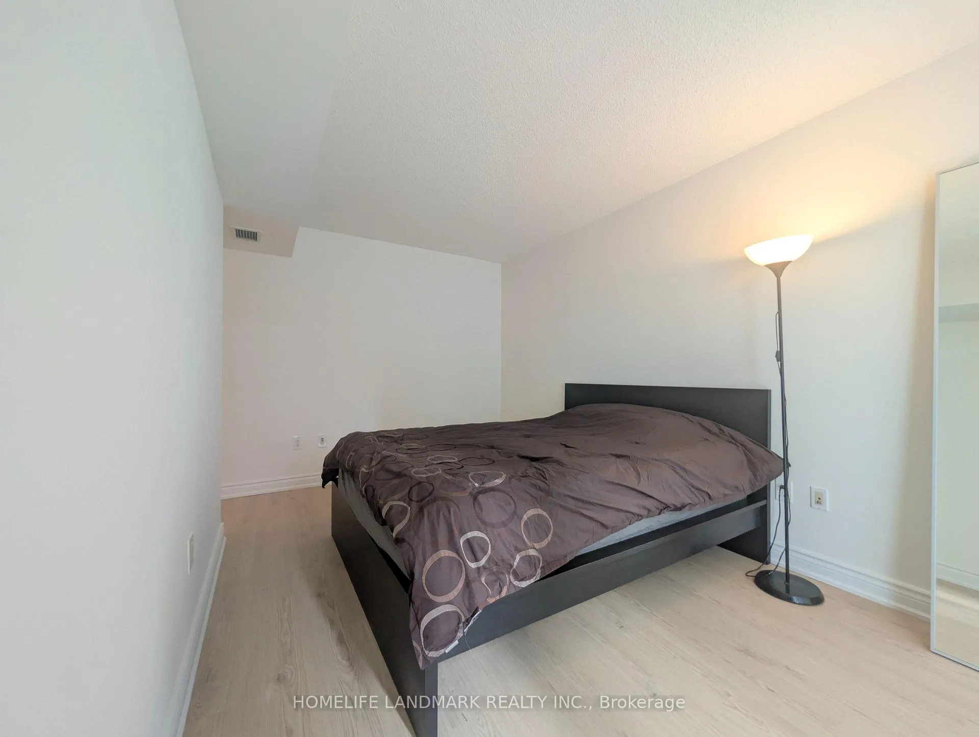 Photo 16 of Unit 931, 15 Iceboat Terrace, Toronto, Waterfront Communities — HOMEH