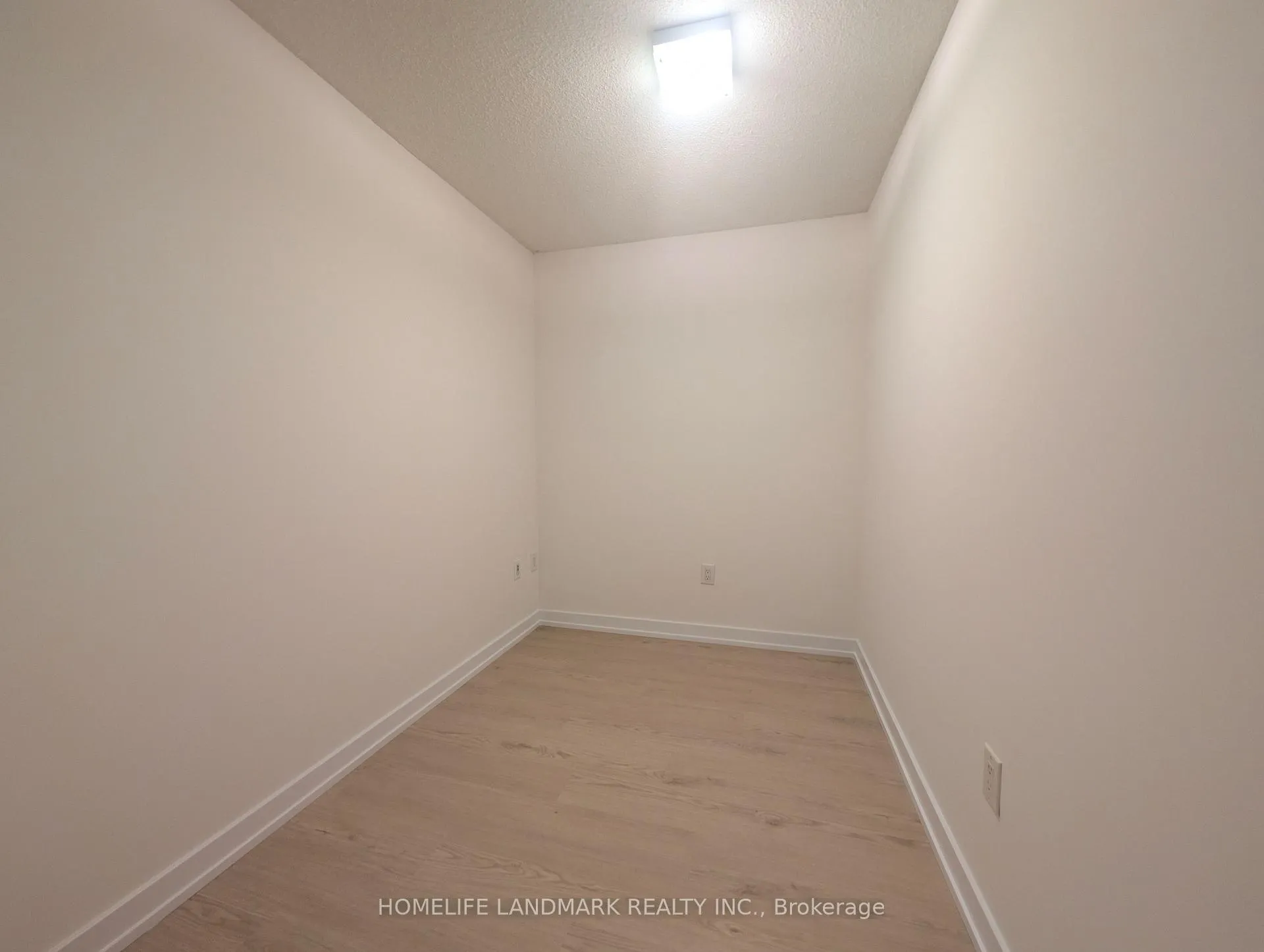 Photo 17 of Unit 931, 15 Iceboat Terrace, Toronto, Waterfront Communities — HOMEH