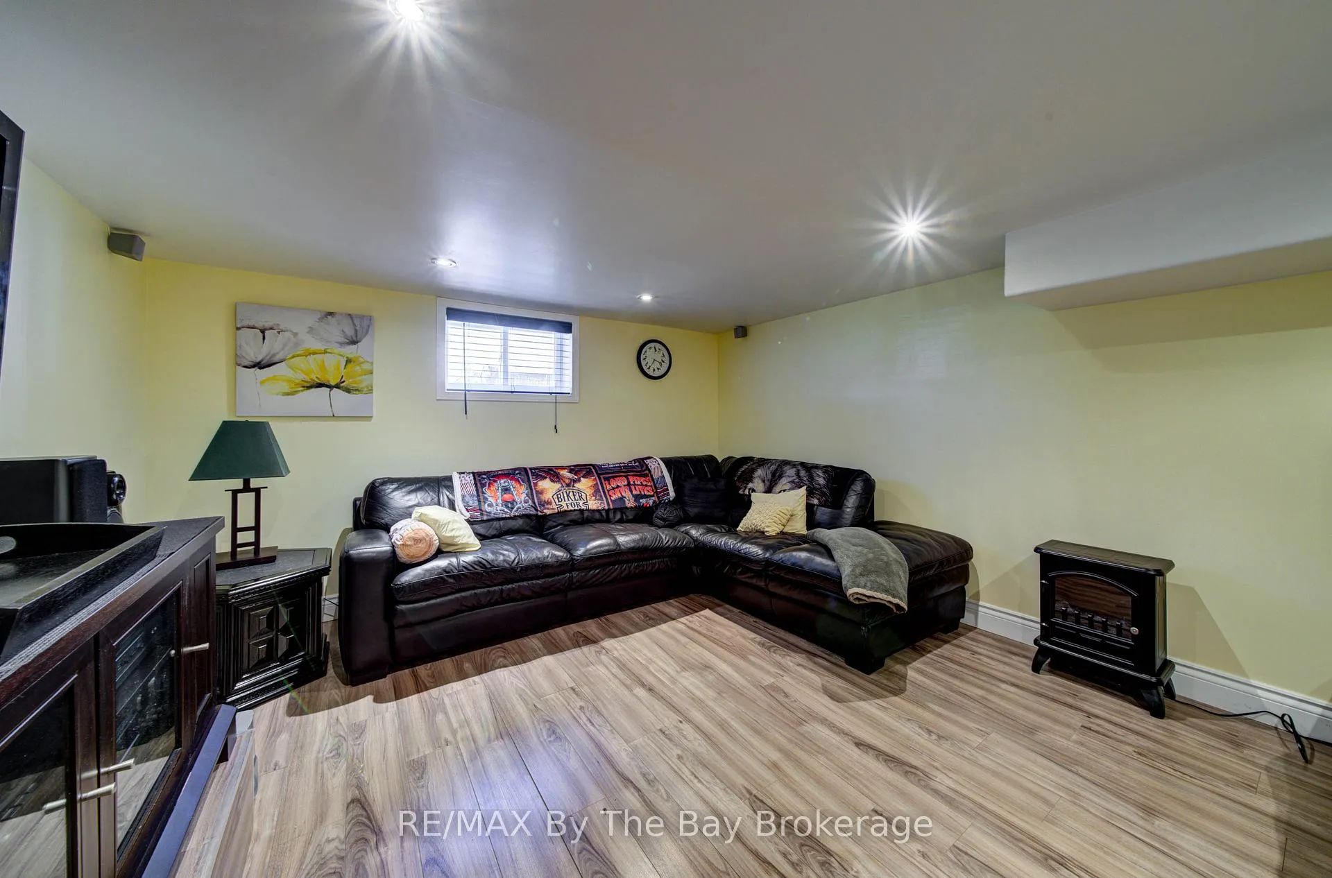 Photo 27 of 31 Saunders Street, Collingwood — HOMEH