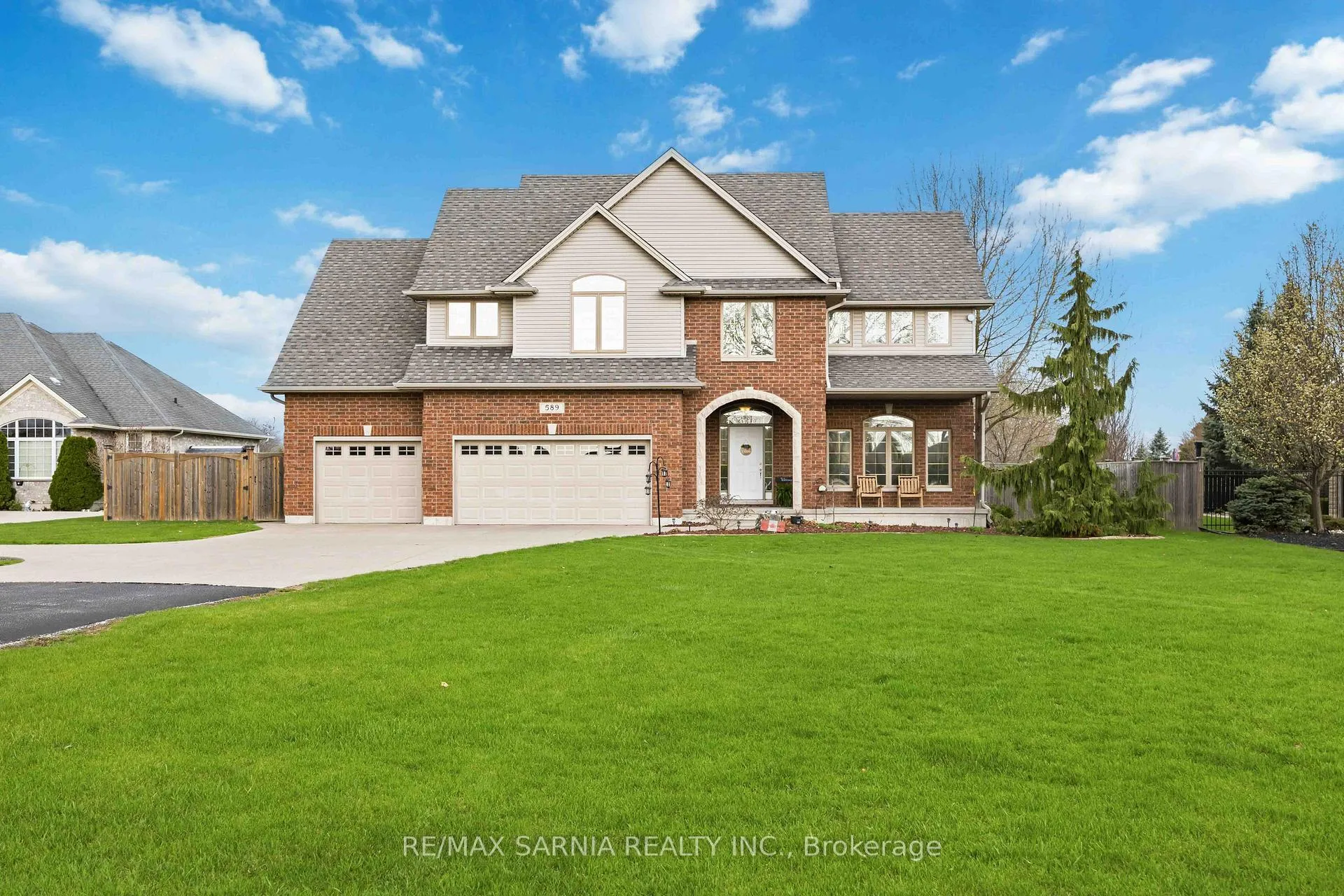 Photo 1 of 589 St Clair Parkway, St. Clair — HOMEH