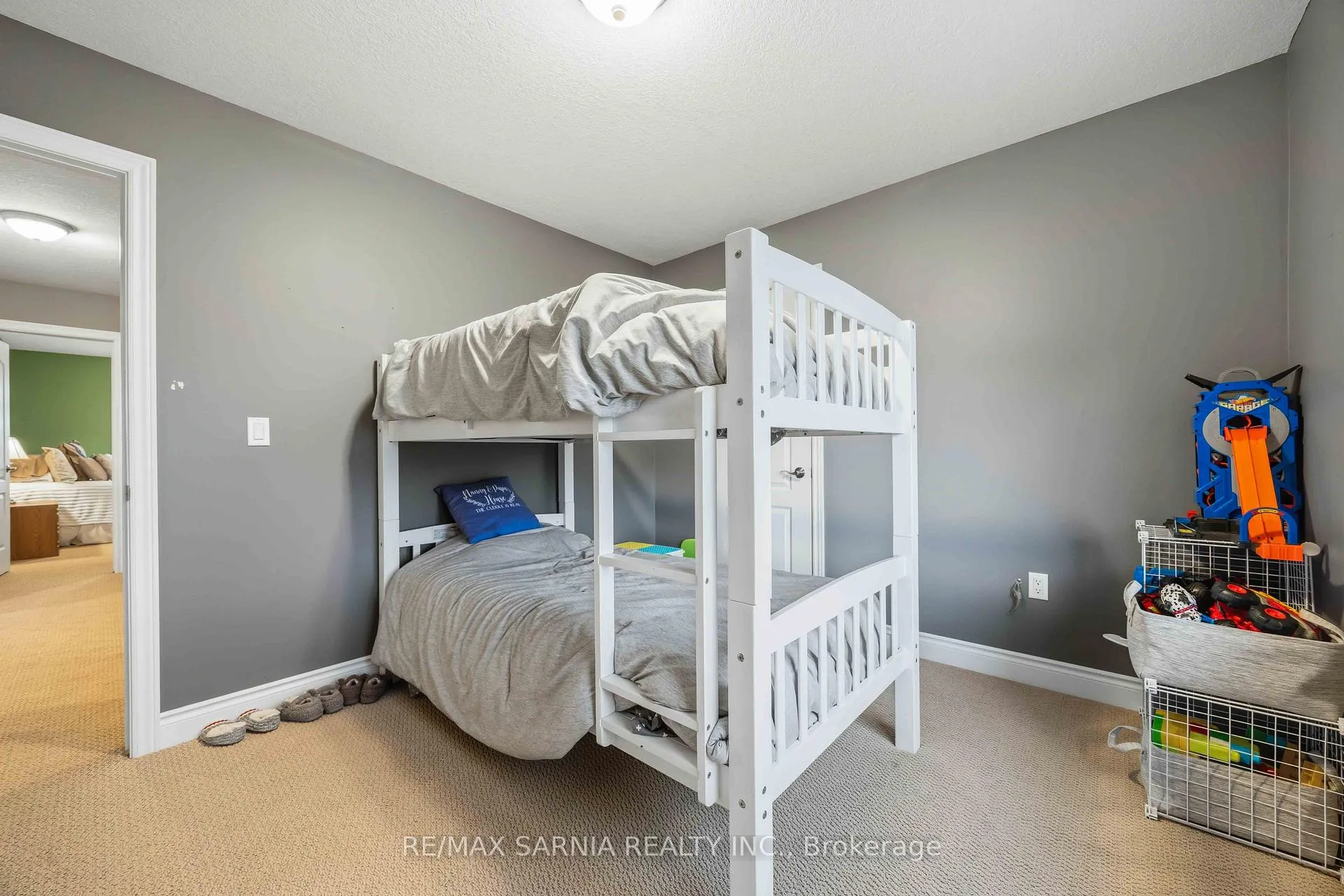 Photo 13 of 589 St Clair Parkway, St. Clair — HOMEH