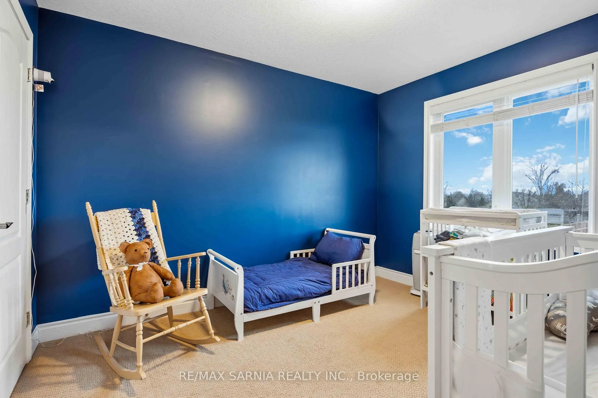 Photo 15 of 589 St Clair Parkway, St. Clair — HOMEH