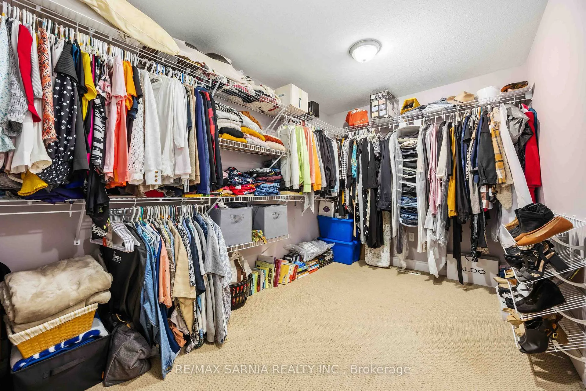 Photo 21 of 589 St Clair Parkway, St. Clair — HOMEH