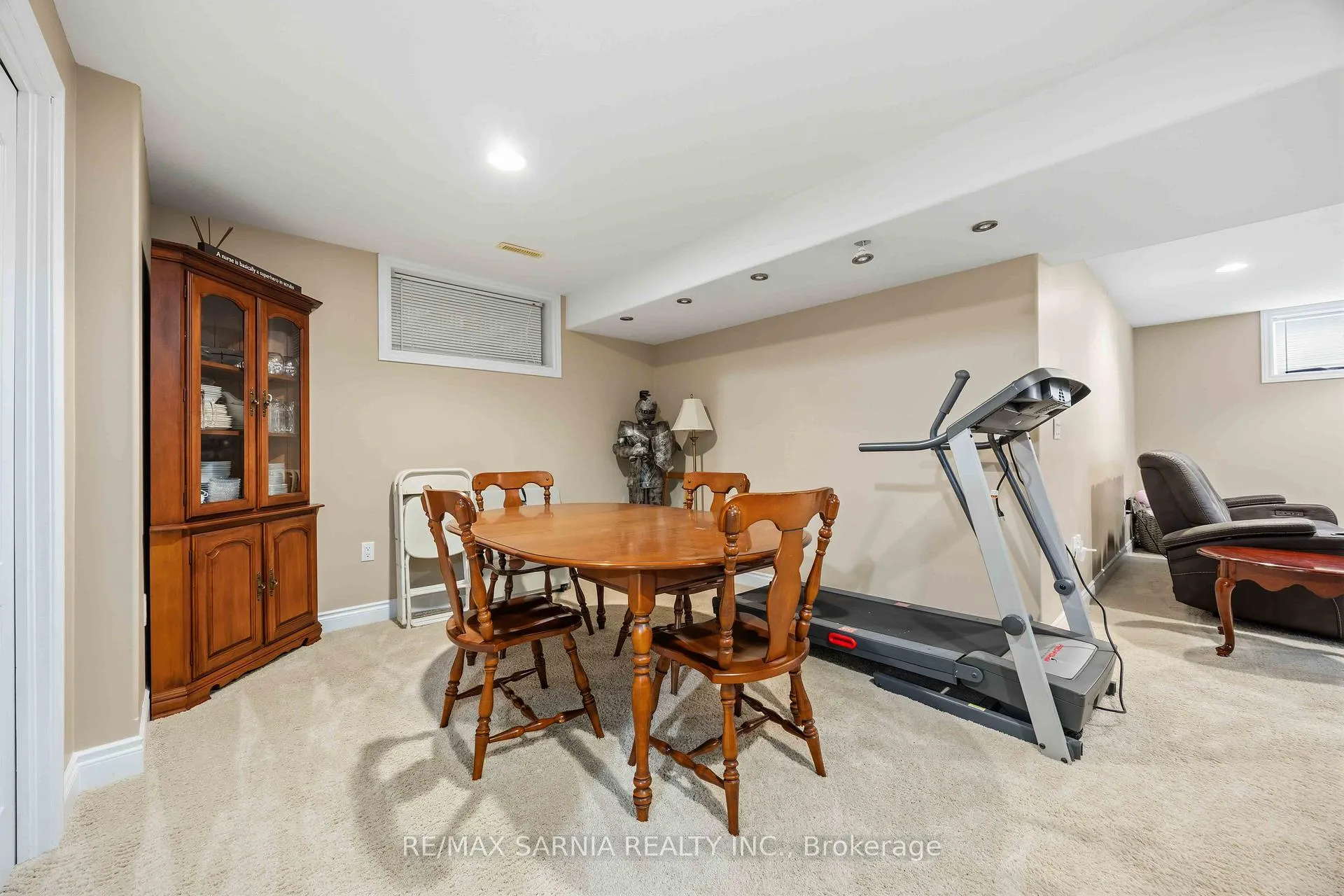 Photo 22 of 589 St Clair Parkway, St. Clair — HOMEH