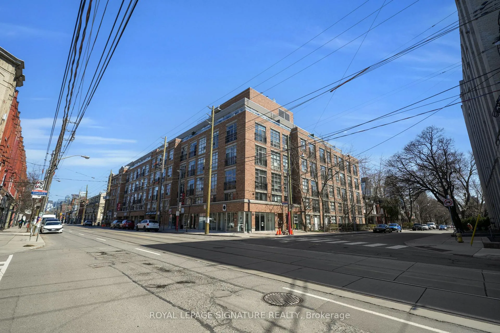 Front of Unit 407, 955 Queen Street W