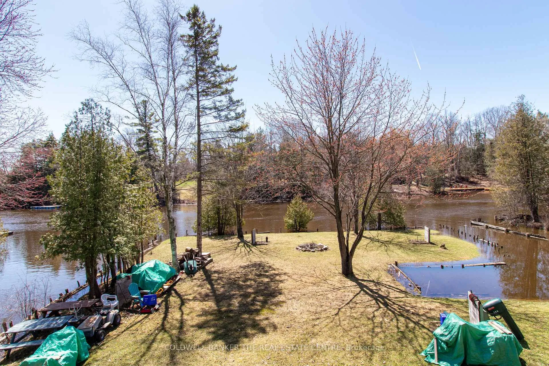Photo 3 of 180 & 182 Riverbank Drive, Georgina, Pefferlaw — HOMEH