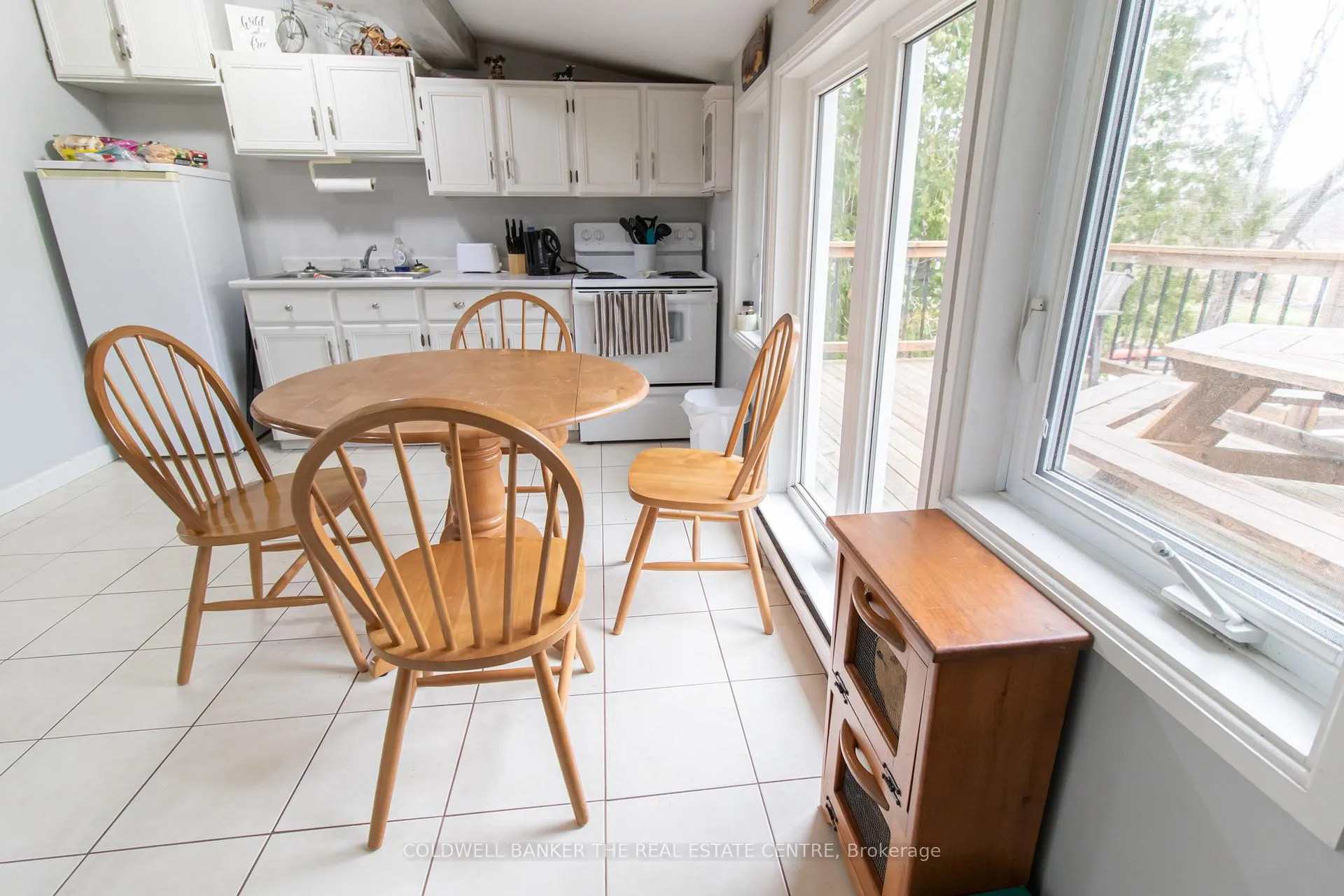 Photo 17 of 180 & 182 Riverbank Drive, Georgina, Pefferlaw — HOMEH