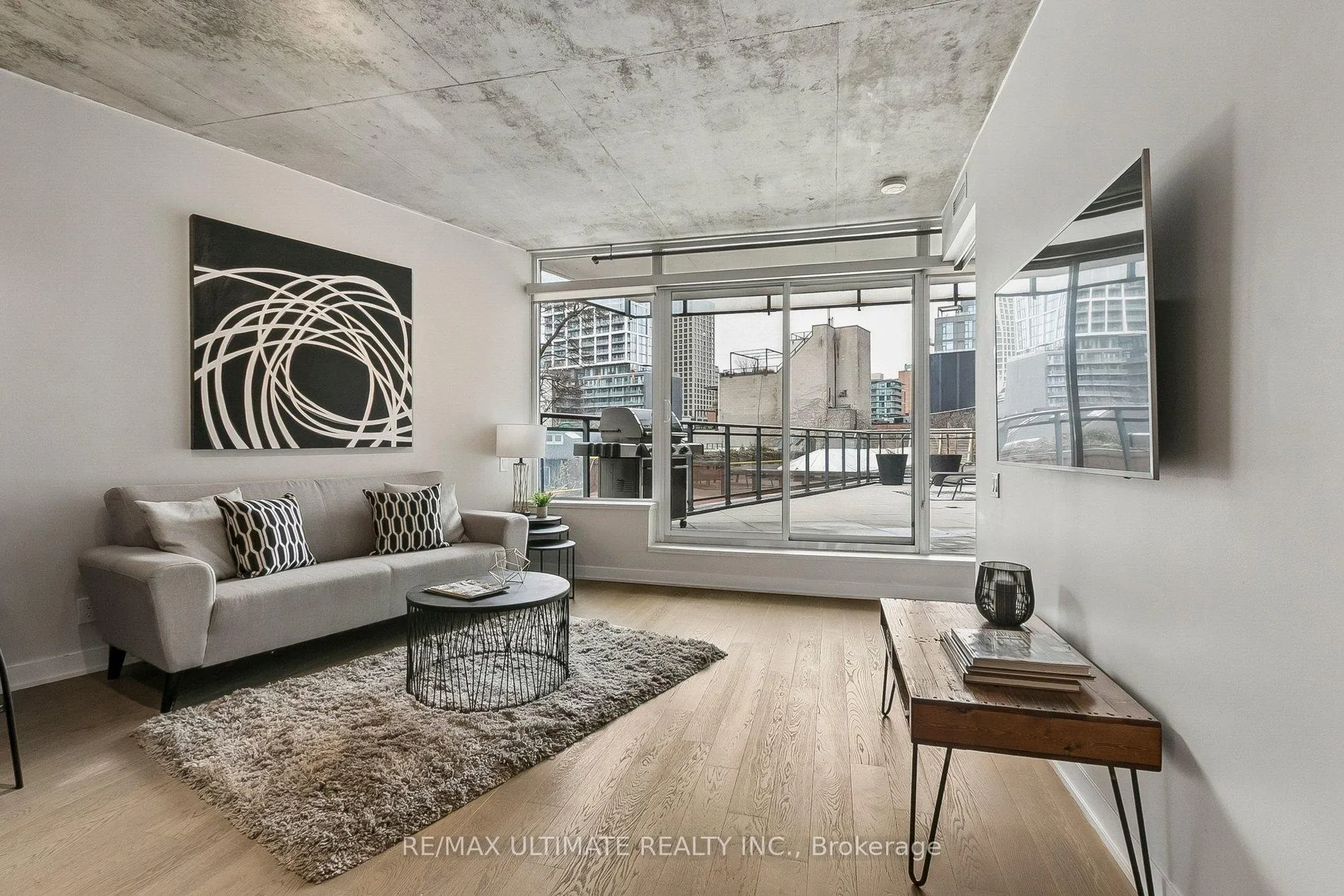 Photo 3 of Unit 217, 318 King Street E, Toronto, Moss Park — HOMEH