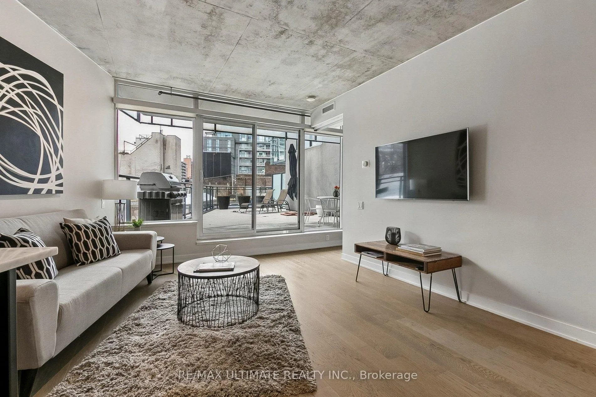 Photo 4 of Unit 217, 318 King Street E, Toronto, Moss Park — HOMEH