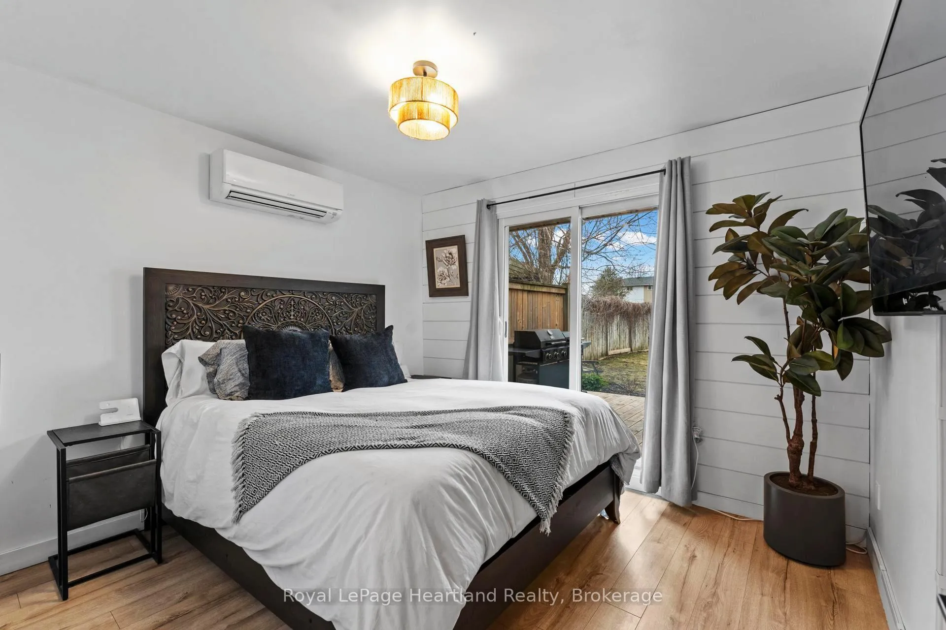 Photo 18 of 304 Regent Street, Goderich, Goderich (Town) — HOMEH
