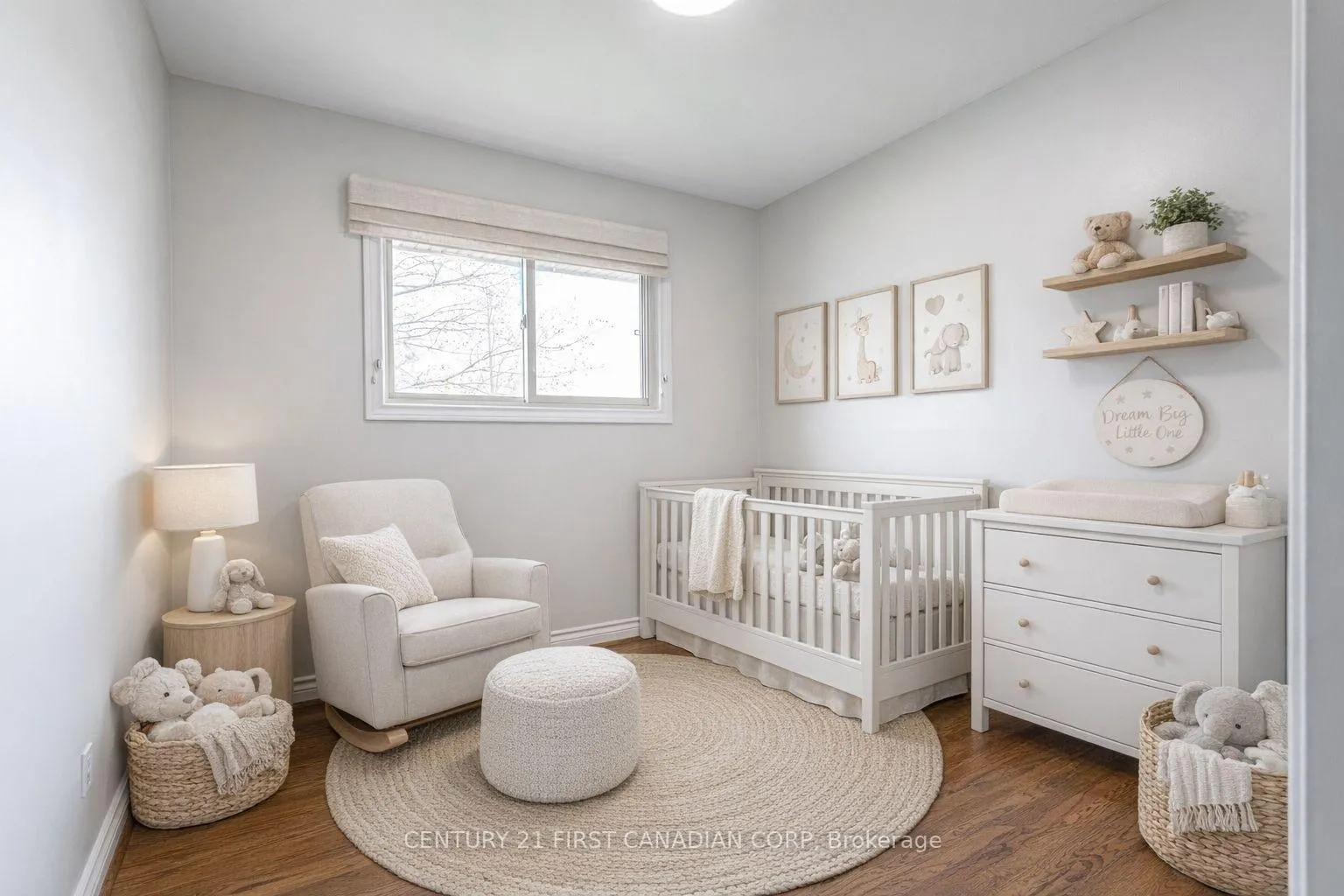 Photo 11 of 256 Southcrest Drive, London, South D — HOMEH