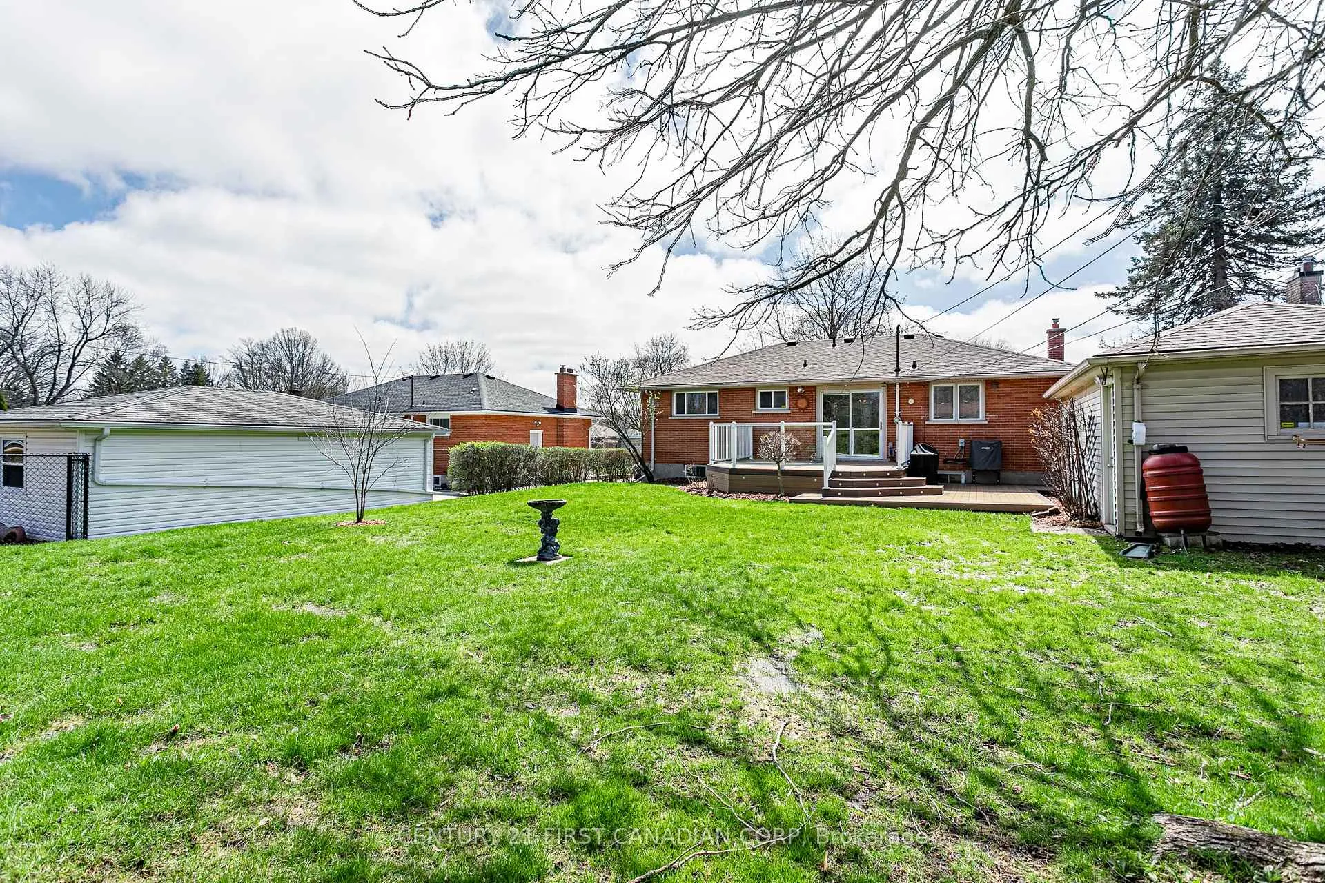 Photo 28 of 256 Southcrest Drive, London, South D — HOMEH