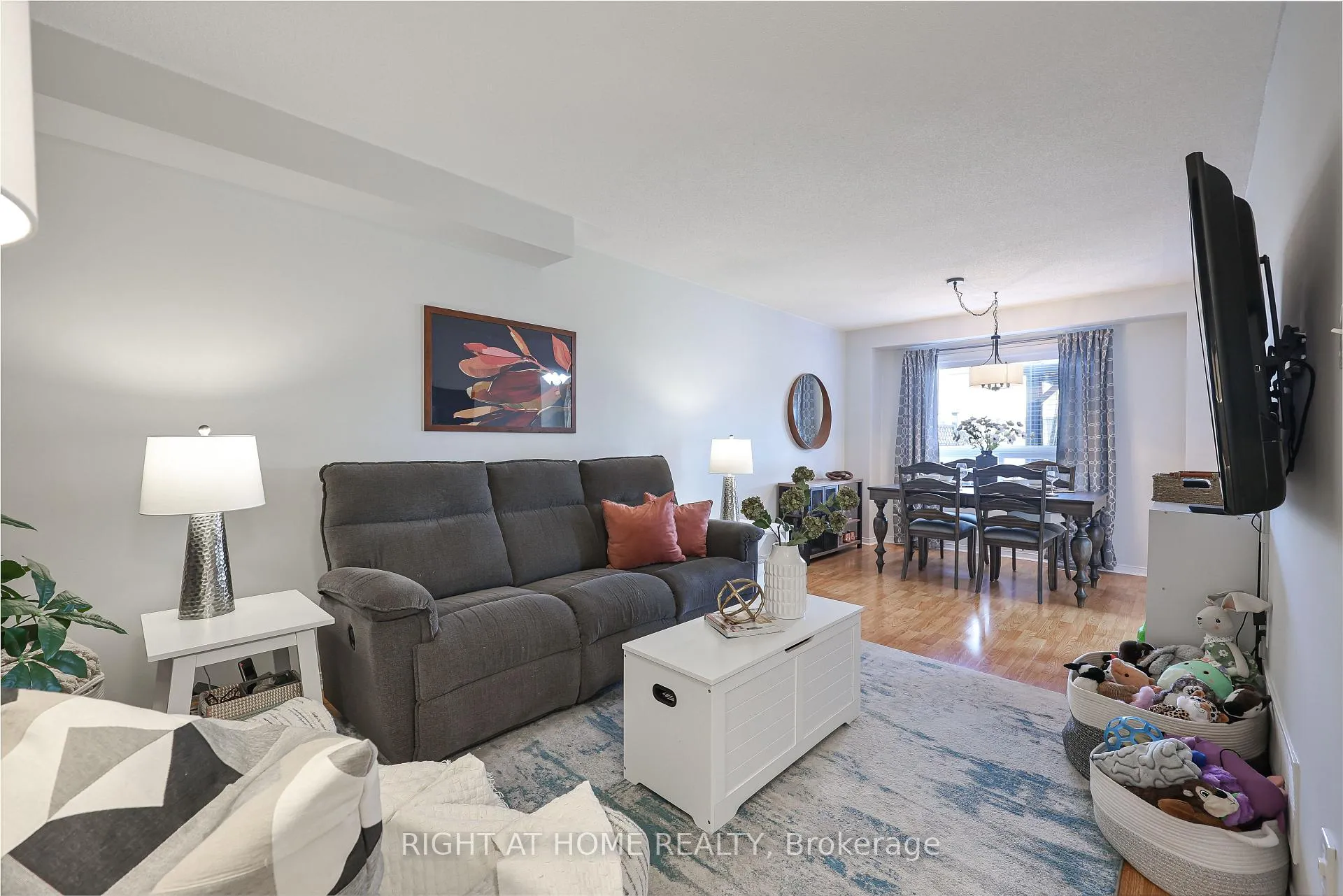 Photo 7 of 89 Vail Meadows Crescent, Clarington, Bowmanville — HOMEH