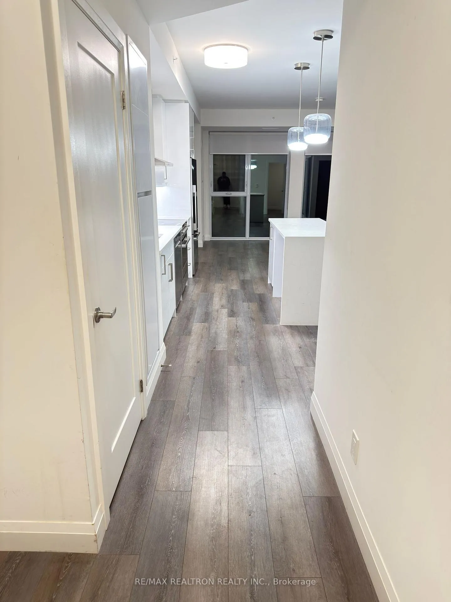 Photo 7 of Unit 1306, 500 Brock Avenue, Burlington, Brant — HOMEH