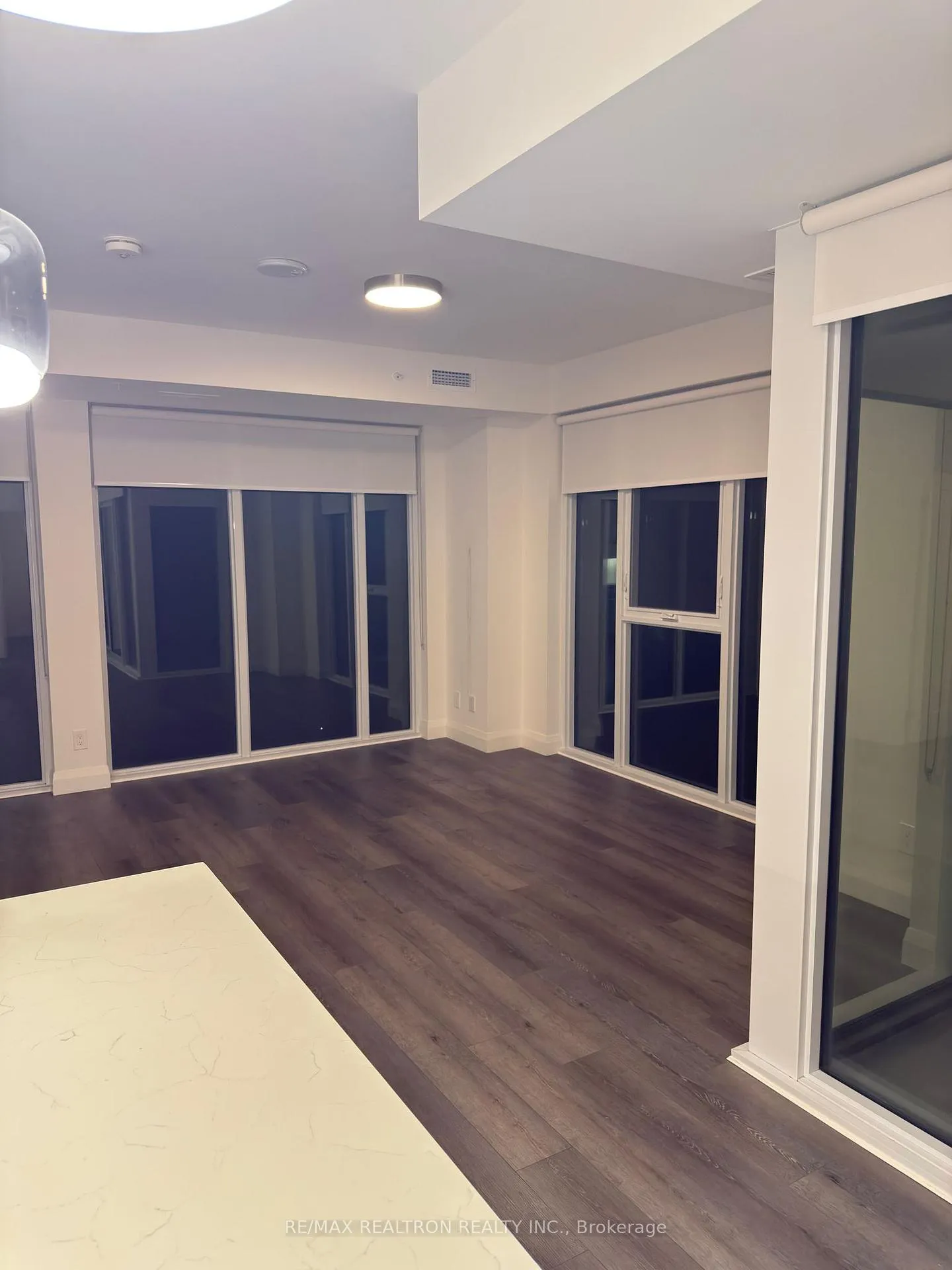 Photo 9 of Unit 1306, 500 Brock Avenue, Burlington, Brant — HOMEH