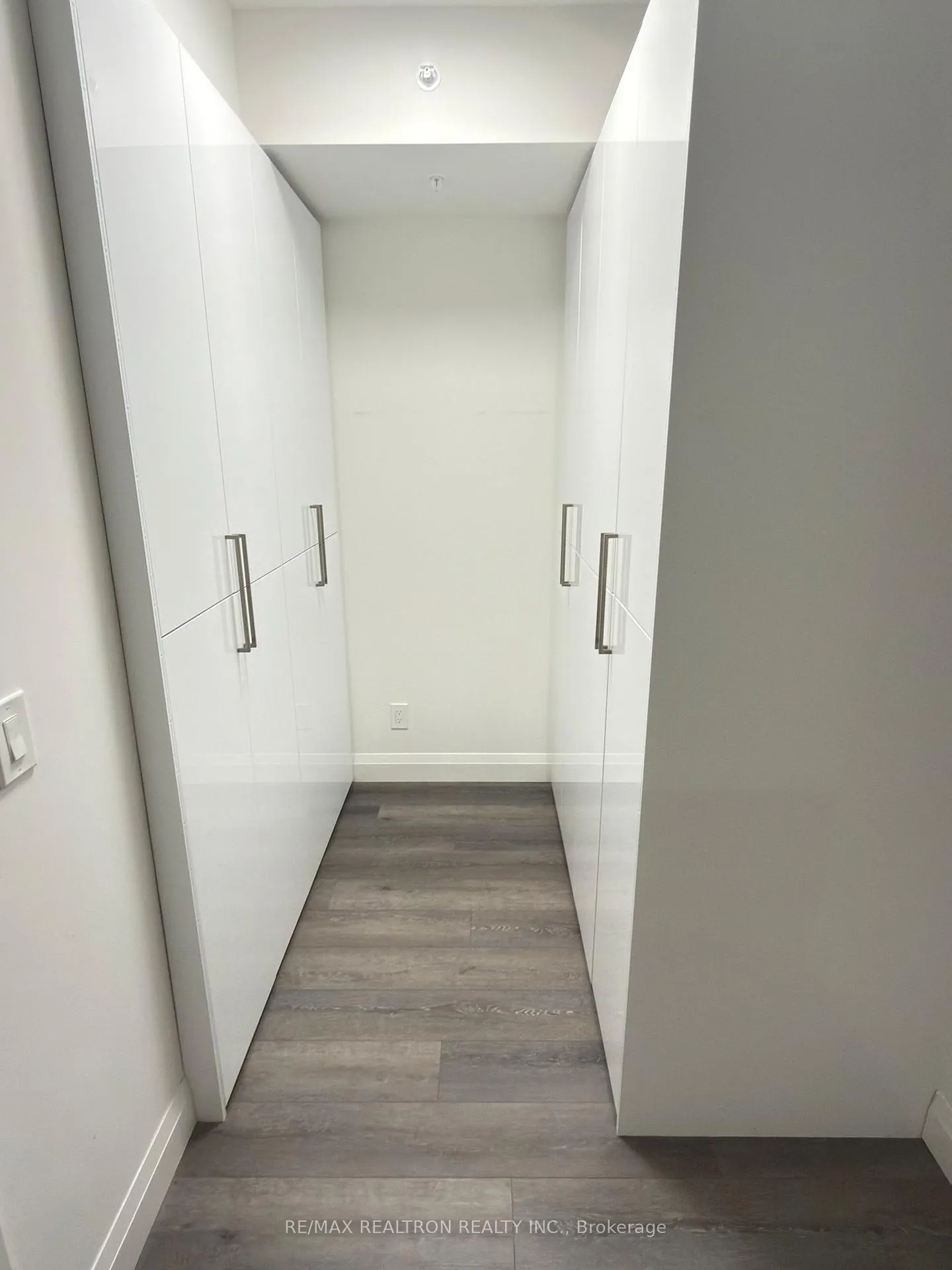 Photo 11 of Unit 1306, 500 Brock Avenue, Burlington, Brant — HOMEH
