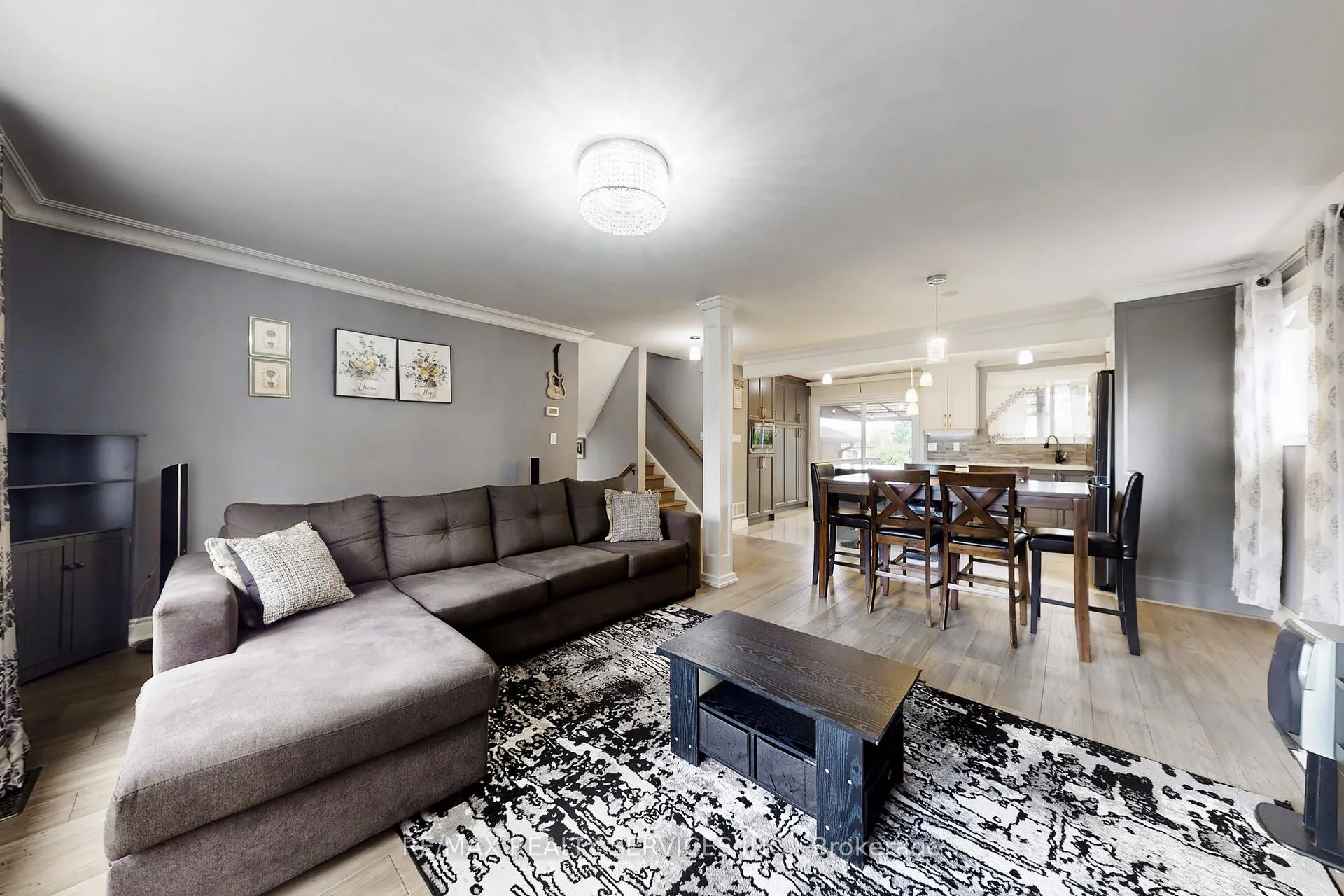 Photo 16 of 53 Geneva Crescent, Brampton, Northgate — HOMEH