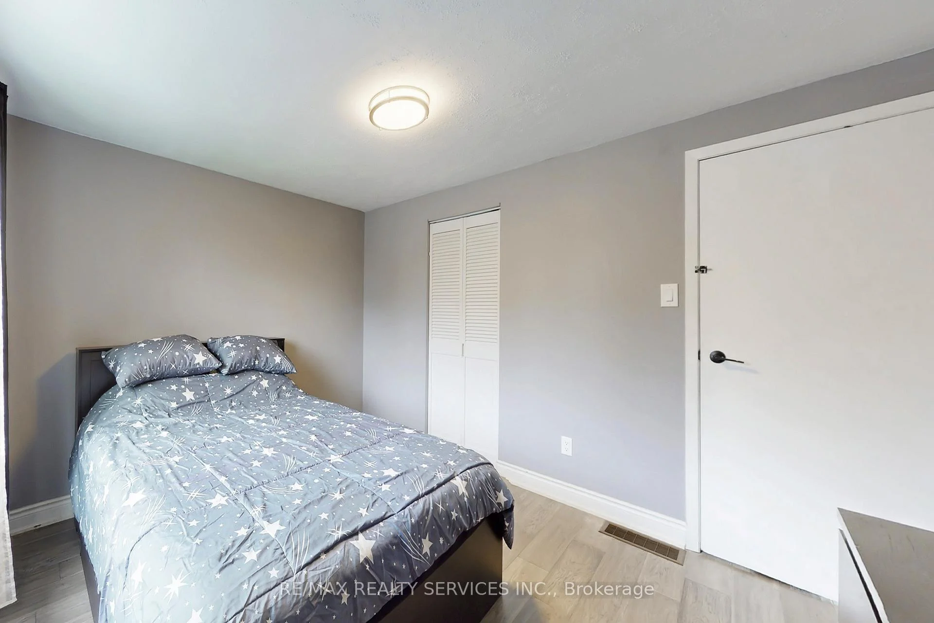 Photo 34 of 53 Geneva Crescent, Brampton, Northgate — HOMEH
