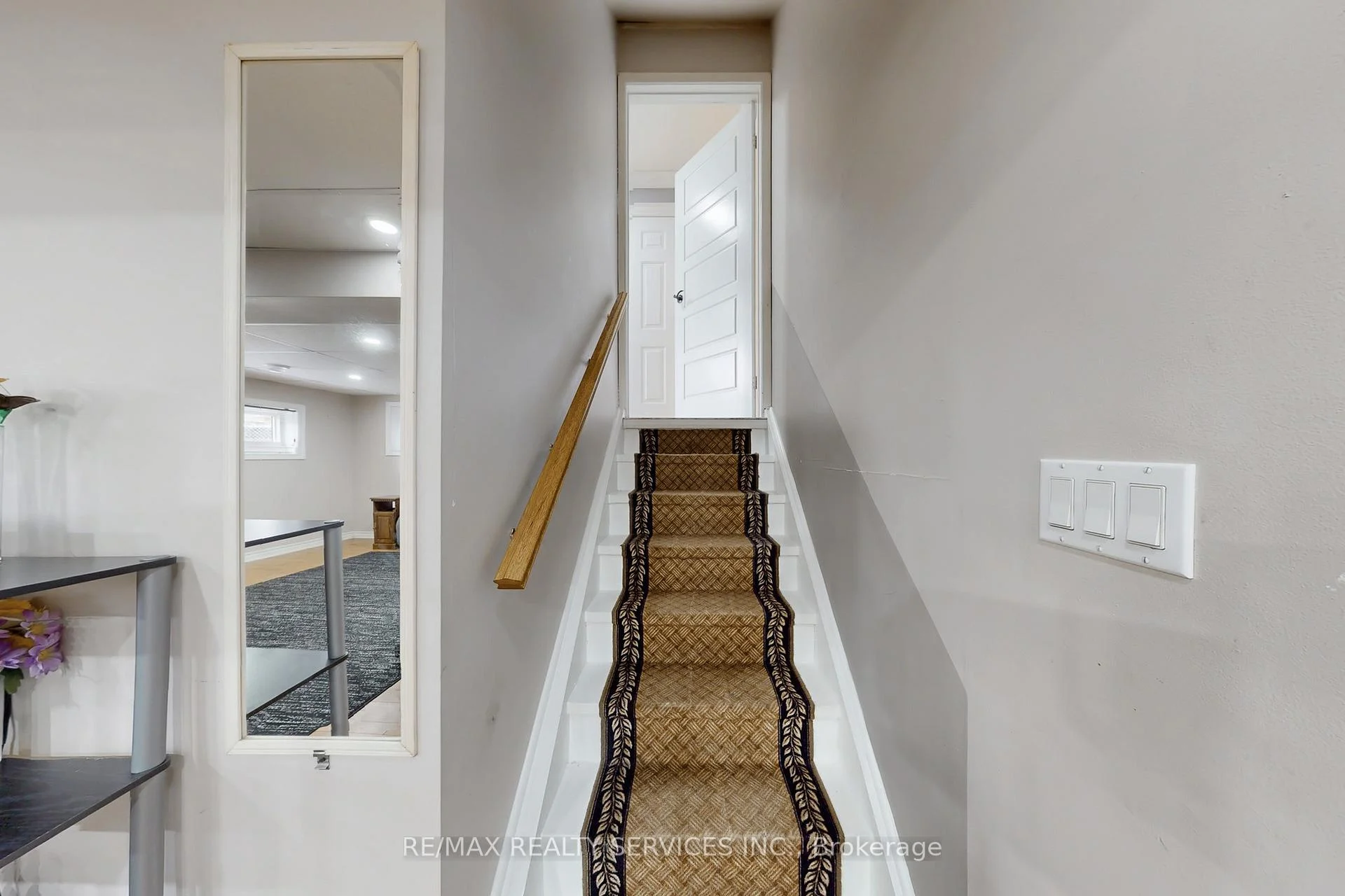 Photo 49 of 53 Geneva Crescent, Brampton, Northgate — HOMEH