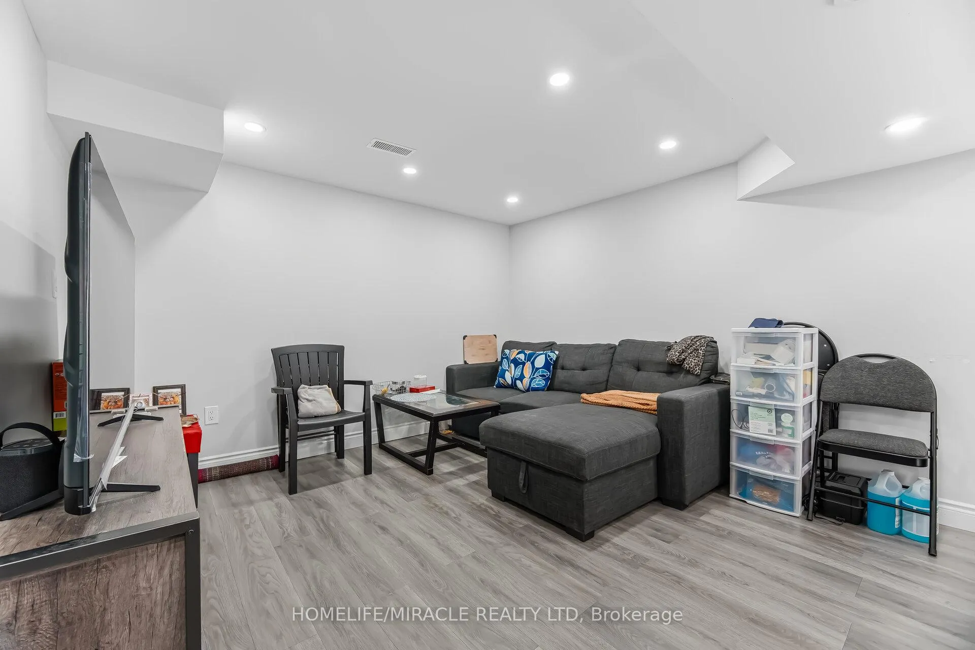 Photo 35 of 60 Trewartha Crescent, Brampton, Heart Lake West — HOMEH
