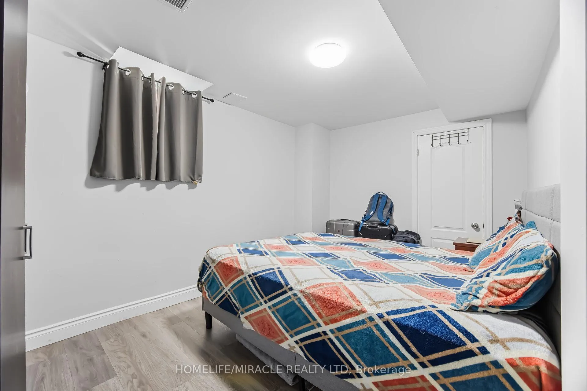 Photo 41 of 60 Trewartha Crescent, Brampton, Heart Lake West — HOMEH