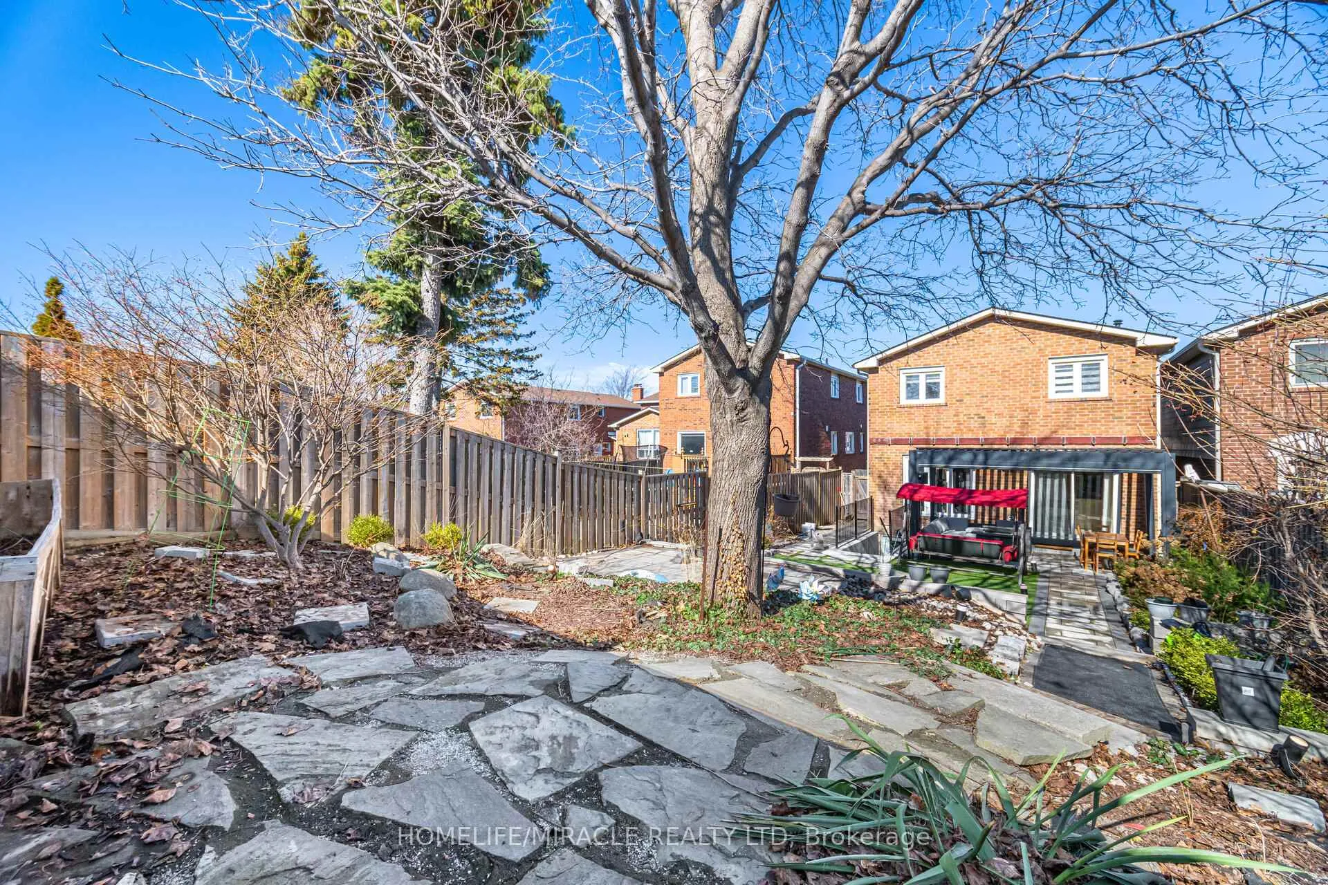 Photo 48 of 60 Trewartha Crescent, Brampton, Heart Lake West — HOMEH