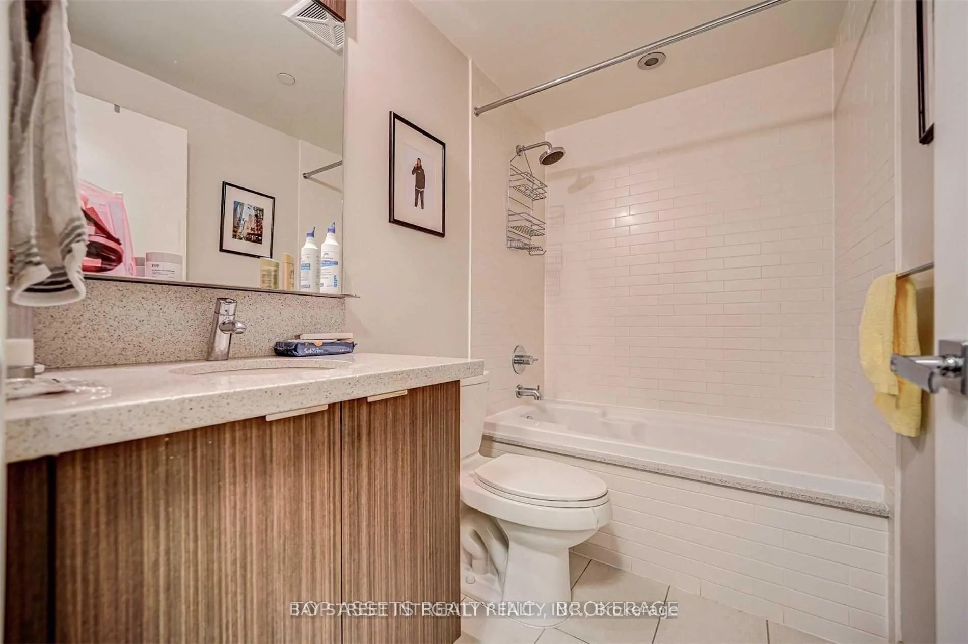 Photo 6 of Unit 4301, 21 Widmer Street, Toronto, Waterfront Communities — HOMEH
