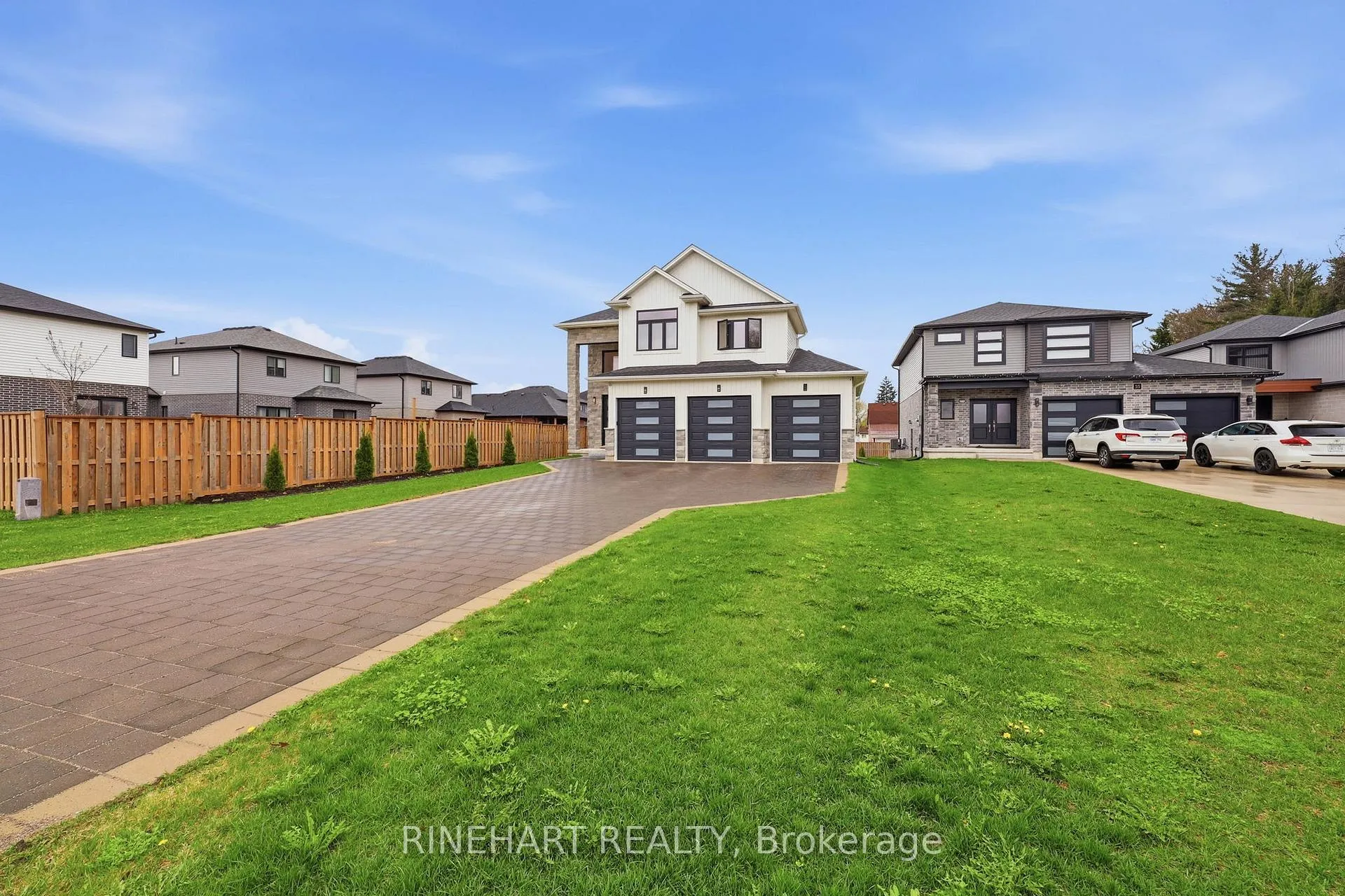 Photo 2 of 53 McNeil Street, Strathroy-Caradoc, Mount Brydges — HOMEH