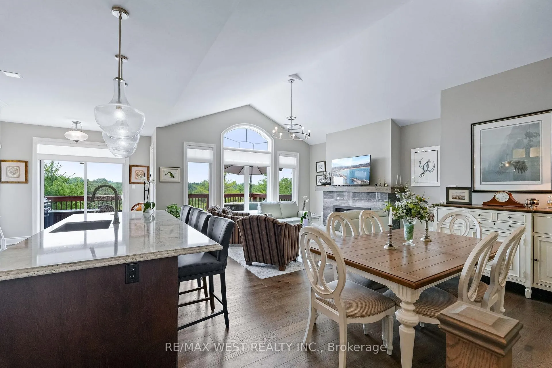 Photo 7 of Unit 29, 109 Ridge Way, New Tecumseth, Alliston — HOMEH