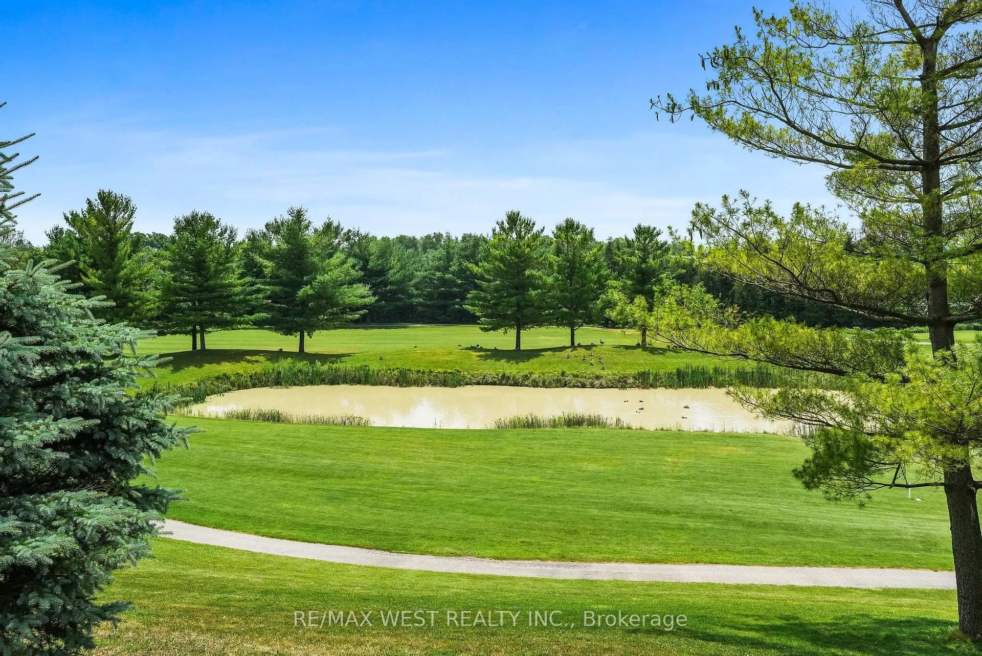 Photo 41 of Unit 29, 109 Ridge Way, New Tecumseth, Alliston — HOMEH