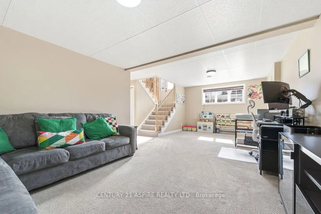 Photo 24 of 64 Spruce Street, Petawawa — HOMEH