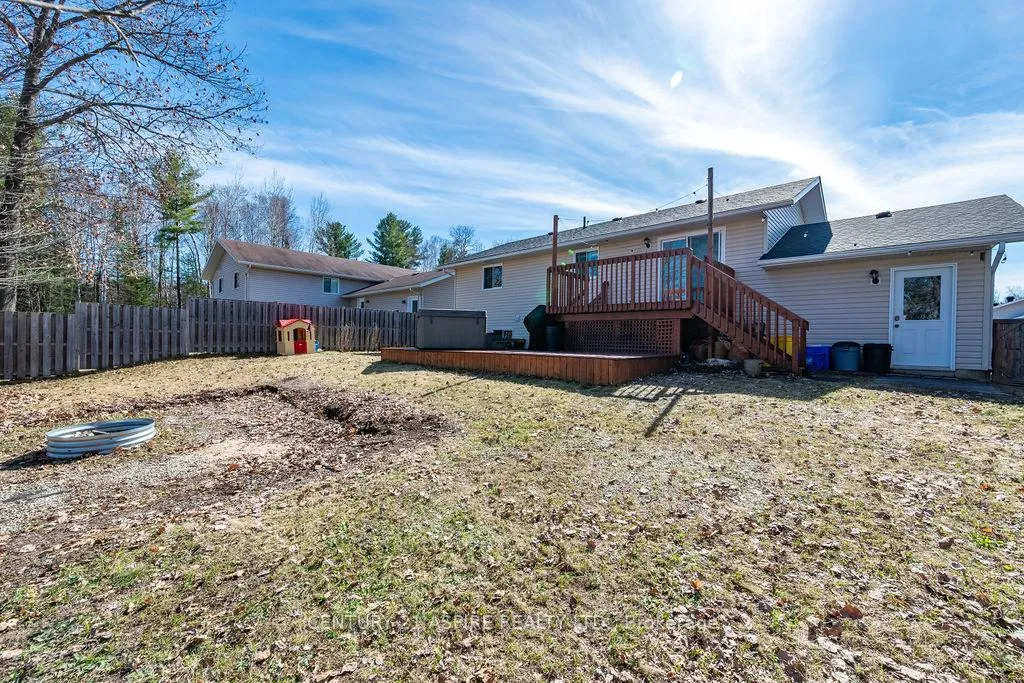 Photo 37 of 64 Spruce Street, Petawawa — HOMEH