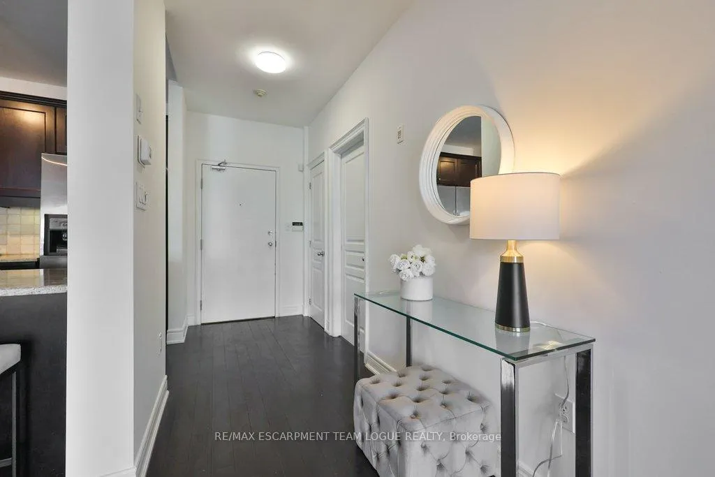 Photo 9 of Unit 102, 5070 Fairview Street, Burlington, Appleby — HOMEH