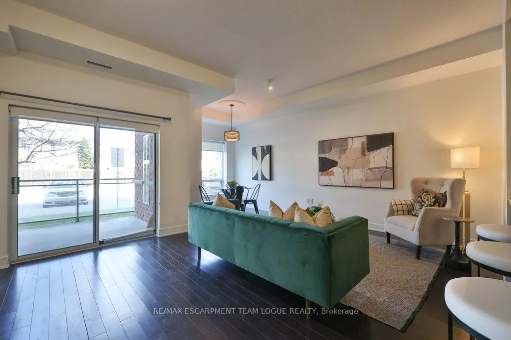 Photo 17 of Unit 102, 5070 Fairview Street, Burlington, Appleby — HOMEH