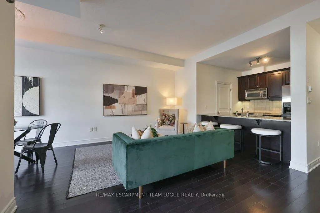 Photo 20 of Unit 102, 5070 Fairview Street, Burlington, Appleby — HOMEH