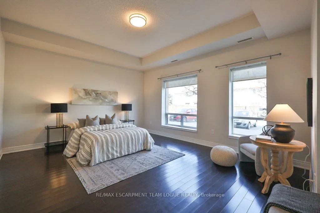 Photo 23 of Unit 102, 5070 Fairview Street, Burlington, Appleby — HOMEH