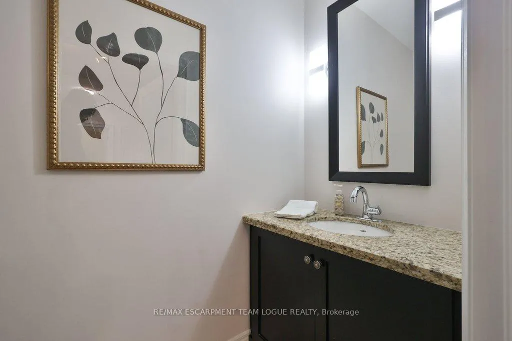 Photo 31 of Unit 102, 5070 Fairview Street, Burlington, Appleby — HOMEH