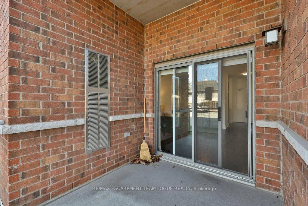 Photo 34 of Unit 102, 5070 Fairview Street, Burlington, Appleby — HOMEH
