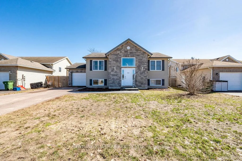 Photo 2 of 1015 Riverstone Trail, Petawawa — HOMEH