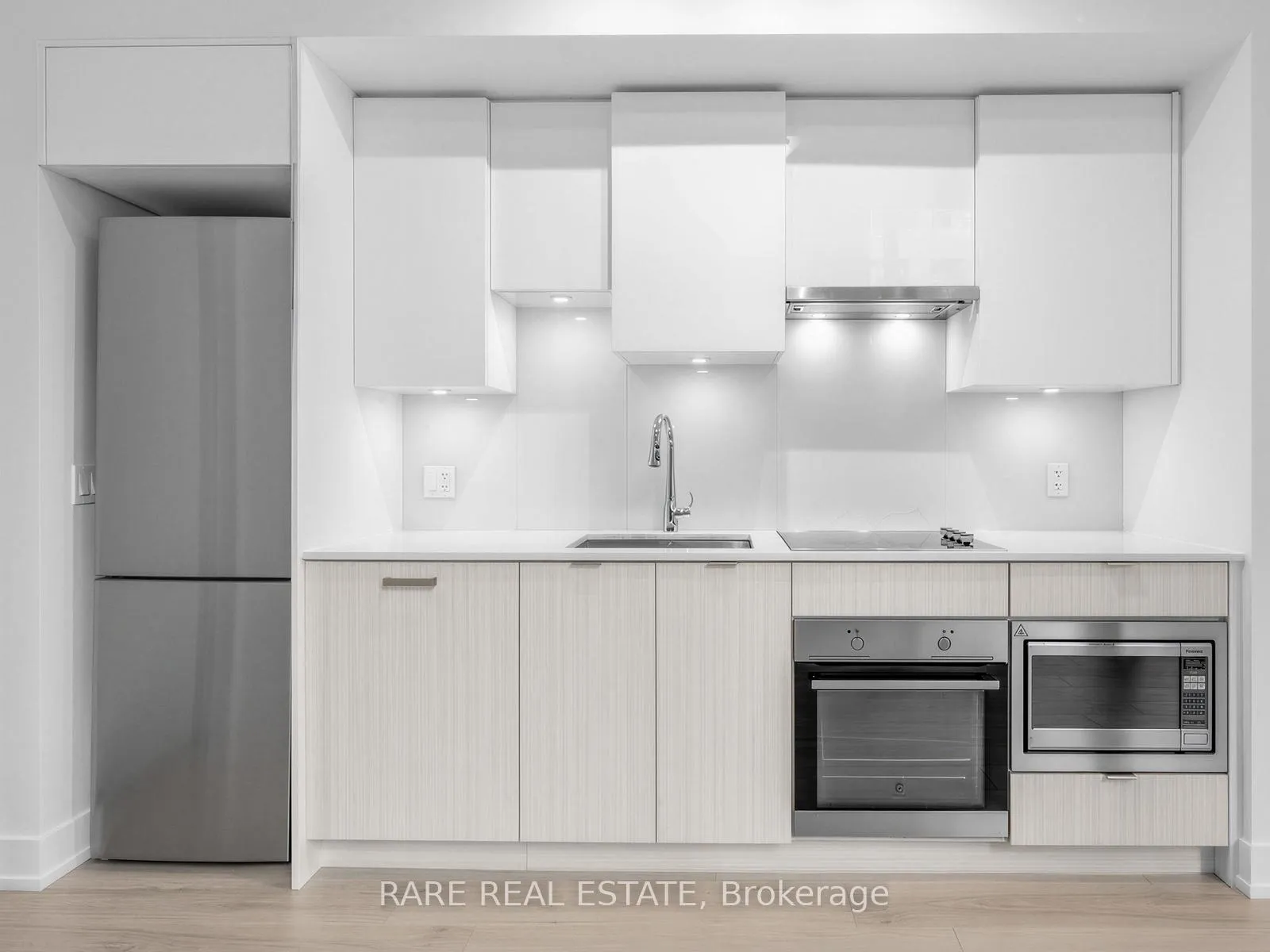 Photo 1 of Unit 105, 99 Broadway Avenue, Toronto, Mount Pleasant West — HOMEH