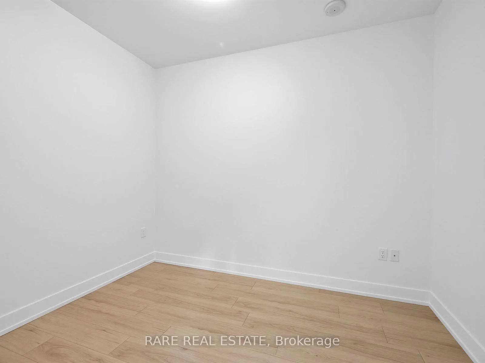Photo 8 of Unit 105, 99 Broadway Avenue, Toronto, Mount Pleasant West — HOMEH