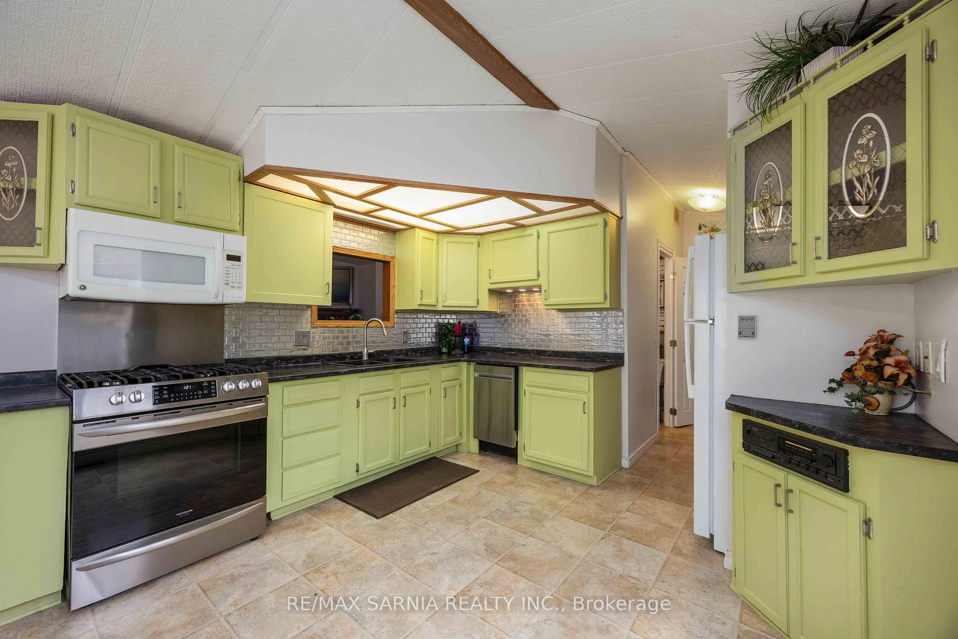 Photo 10 of Unit A42, 4895 Lakeshore Road, Plympton-Wyoming, Plympton Wyoming — HOMEH