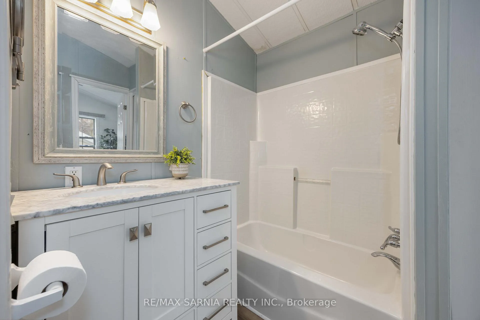 Photo 20 of Unit A42, 4895 Lakeshore Road, Plympton-Wyoming, Plympton Wyoming — HOMEH