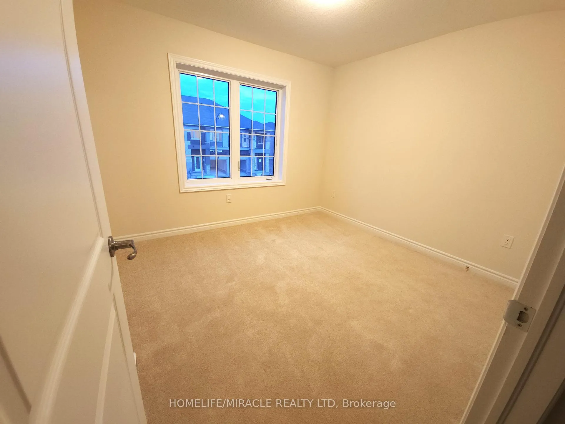 Photo 13 of 15 Copeman Avenue, Brantford — HOMEH